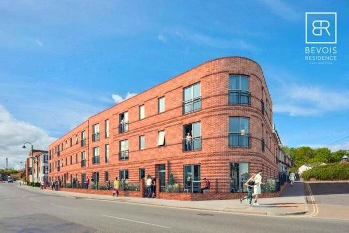 2 Bedroom Flat To Rent In Bevois Valley Road, Southampton, Hampshire, SO14