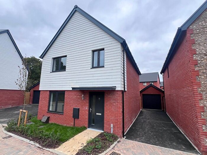 4 Bedroom Detached House To Rent In Flagpond Road, Whiteley, Fareham, Hampshire, PO15