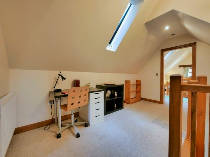 2 Bedroom Cottage To Rent In Calcot, Coln St Dennis, GL54