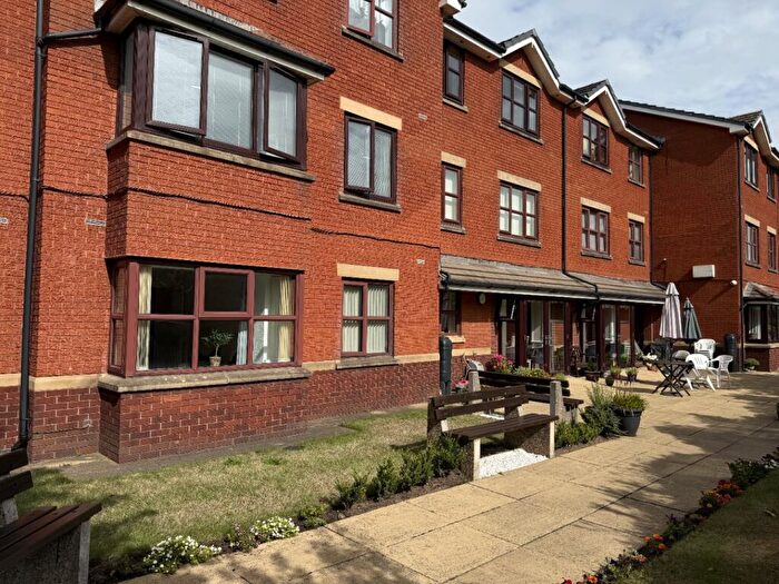 1 Bedroom Flat To Rent In Oxford Court, FY8