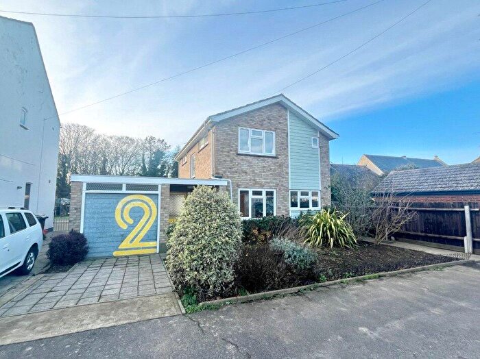 3 Bedroom Detached House To Rent In Alexandra Road, Great Wakering, Southend-on-Sea, Essex, SS3