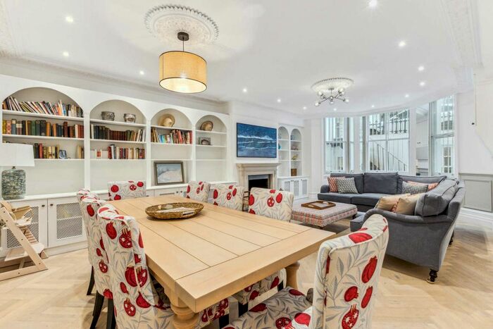 2 Bedroom Flat To Rent In Cornwall Gardens, South Kensington, SW7