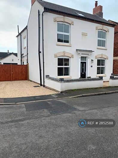 4 Bedroom Detached House To Rent In Regent Street, Swadlincote, DE11