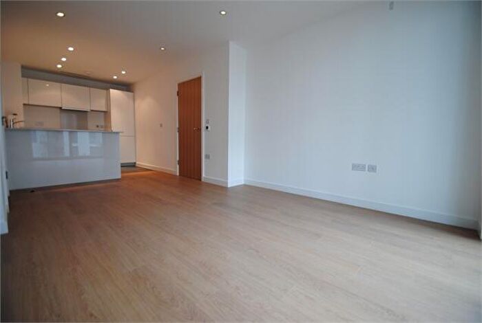 2 Bedroom Apartment To Rent In Waterhouse Apartments, Saffron Central Square, Croydon, CR0