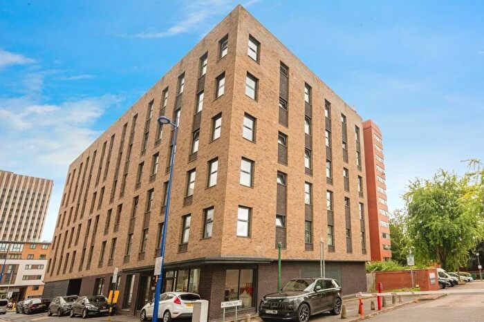 2 Bedroom Flat To Rent In Tennant Street Lofts, Tennant Street, Birmingham, West Midlands, B15