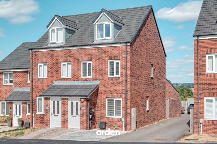 3 Bedroom Terraced House For Sale In Hawling Street, Redditch, B97