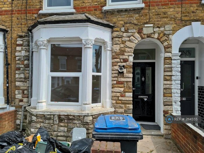 4 Bedroom End Of Terrace House To Rent In Bulwer Road, London, N18