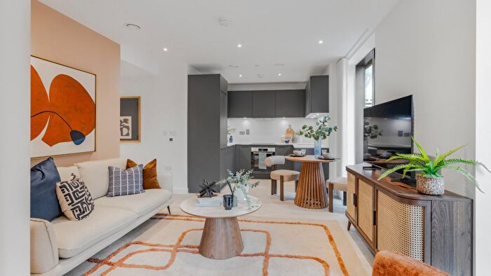 1 Bedroom Flat For Sale In West Parkside, London, SE10