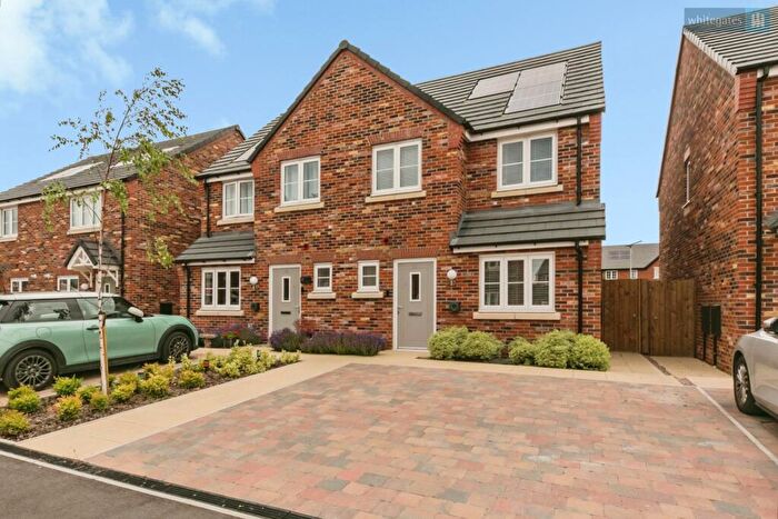 3 Bedroom Semi Detached House For Sale In Tulip Avenue, Crewe, Cheshire, CW1