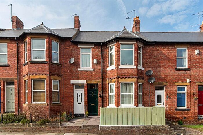 2 Bedroom Flat For Sale In Audley Road, Gosforth, Newcastle Upon Tyne, NE3