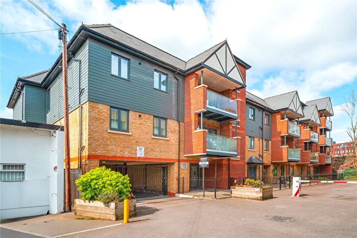 1 Bedroom Flat For Sale In Warwick Road, West Drayton, UB7