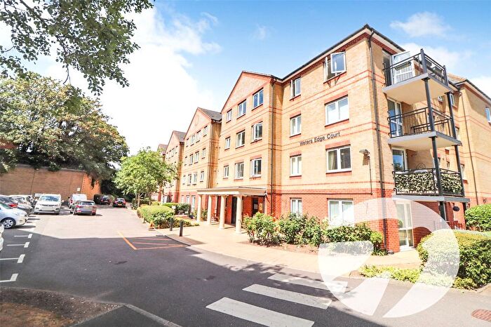1 Bedroom Flat For Sale In Wharfside Close, Erith, DA8