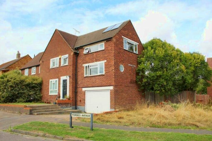 5 Bedroom Semi-Detached House To Rent In Forbes Avenue, Potters Bar, EN6
