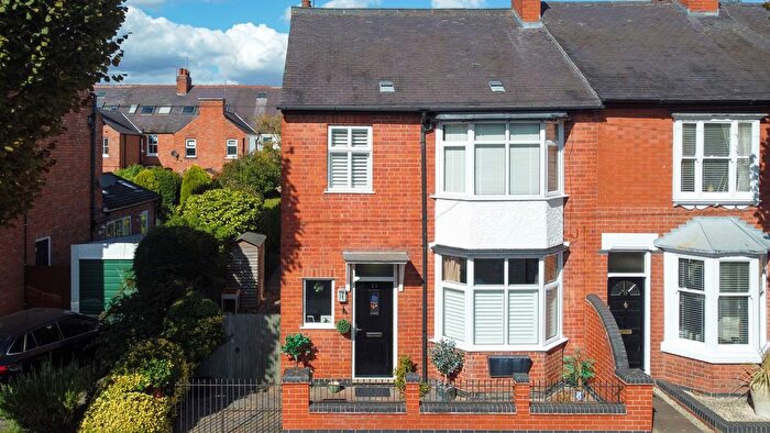 3 Bedroom Semi-detached House For Sale In Sidney Road, Leicester, LE2