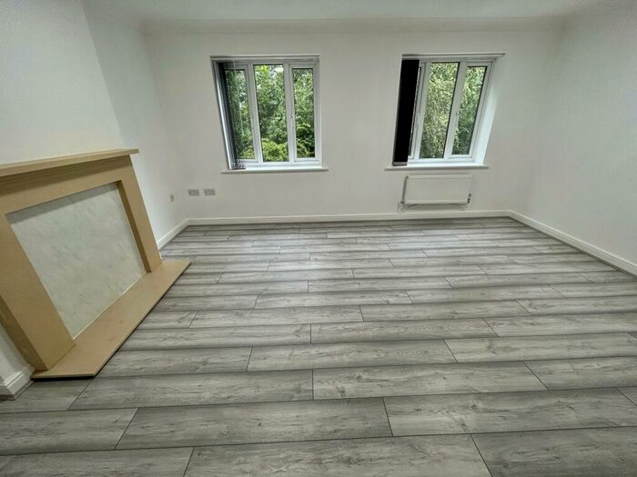 4 Bedroom House To Rent In Whimberry Way, Withington, M20
