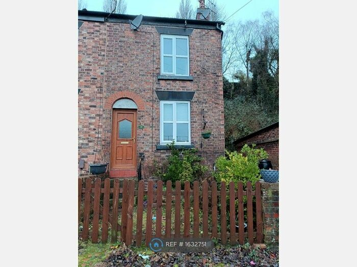 2 Bedroom Terraced House To Rent In Waters Green, Macclesfield, SK11