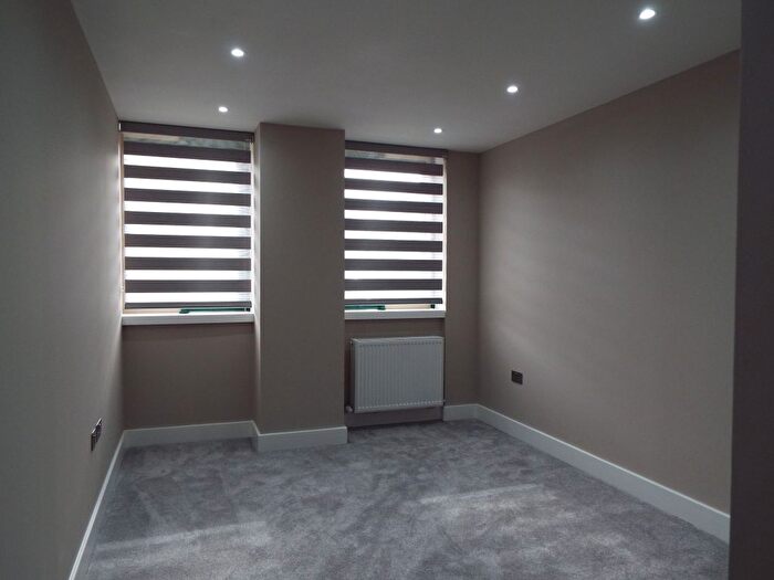 1 Bedroom Flat To Rent In Fishponds Road, Wokingham, RG41