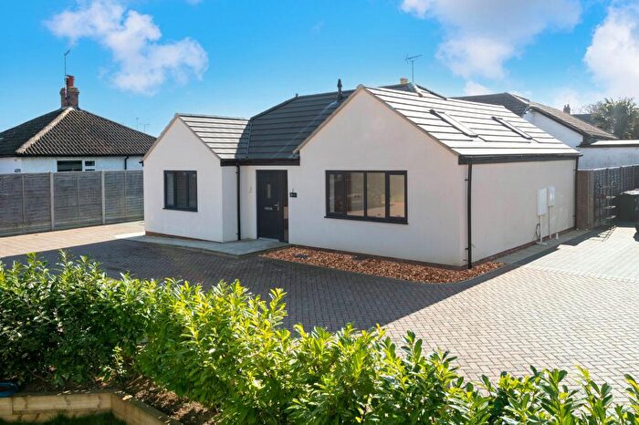 2 Bedroom Detached Bungalow For Sale In Millers Close, Bourne, PE10