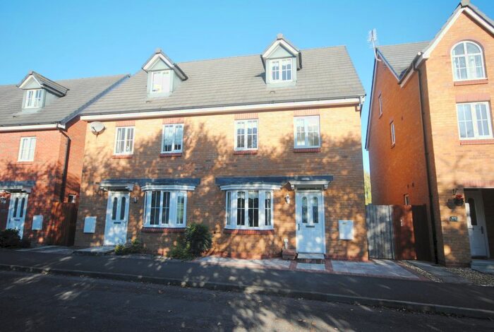 3 Bedroom Town House To Rent In Liverpool Road, Whitchurch, Shropshire, SY13