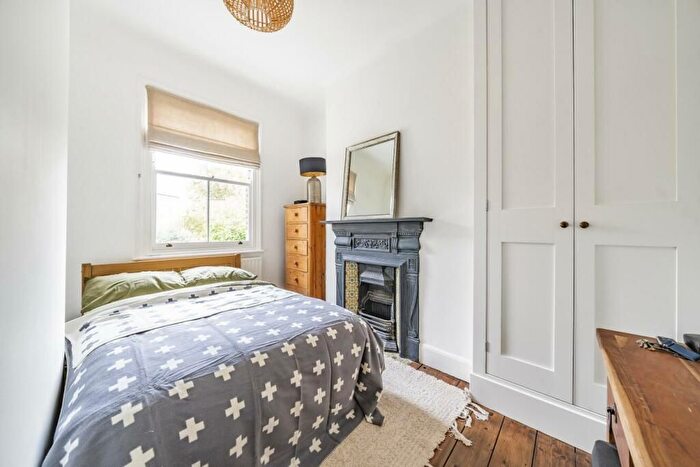4 Bedroom Terraced House To Rent In Shenley Road, London, SE5