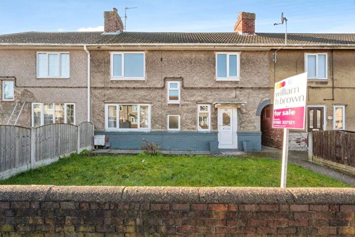 3 Bedroom Terraced House For Sale In York Street, New Rossington, Doncaster, DN11