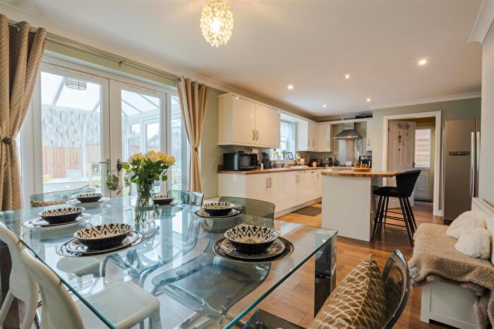 4 Bedroom Detached House For Sale In Old School Close, Brigg, DN20