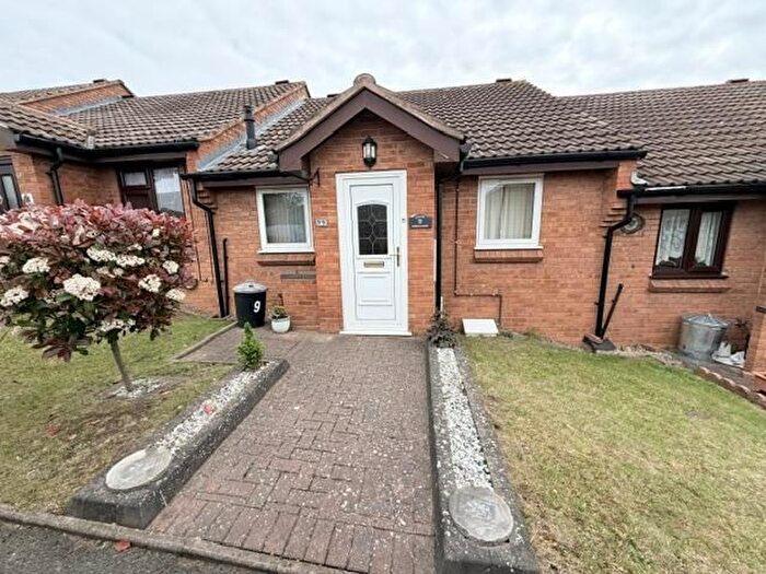 2 Bedroom Bungalow For Sale In Gorstie Croft, Birmingham, B43
