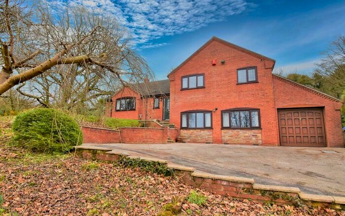 3 Bedroom Detached House For Sale In Rosebank Crescent, Oakamoor, ST10