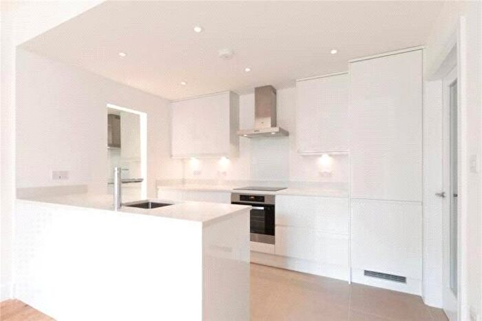2 Bedroom Apartment To Rent In Grove End Gardens, Grove End Road, St Johns Wood, London, NW8