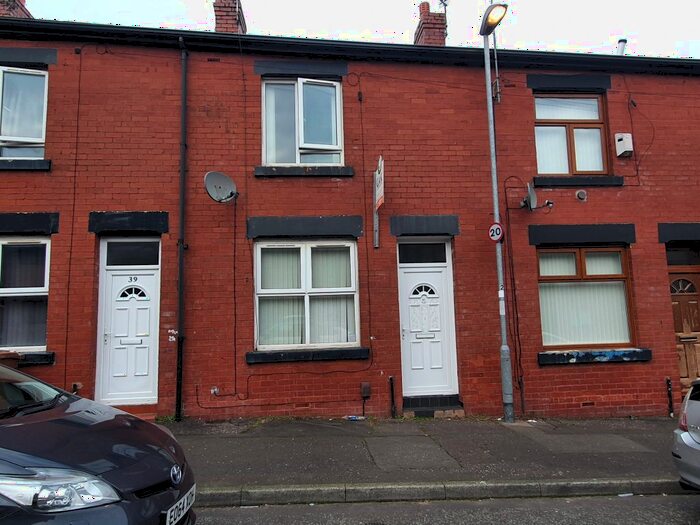 2 Bedroom Terraced House To Rent In Dean Street, Rochdale, OL16