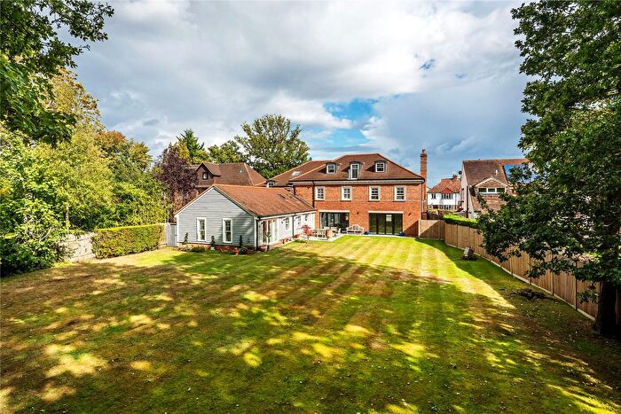 6 Bedroom Detached House For Sale In Walton On Thames, Surrey, KT12