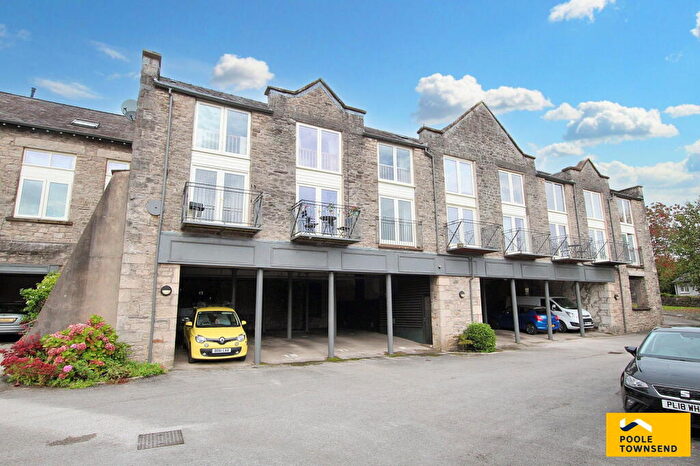 2 Bedroom Mews To Rent In Gardiner Bank, Kendal, LA9