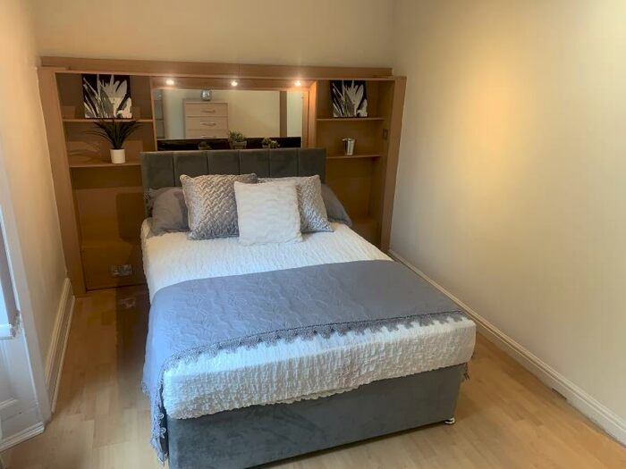 1 Bedroom Flat To Rent In Virginia House, LS6