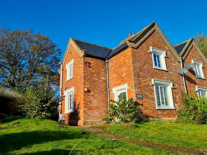 2 Bedroom Semi-Detached House To Rent In School Lane, Rothwell, LN7