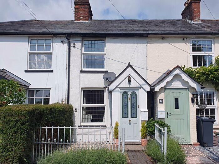 2 Bedroom Character Property For Sale In Mill Road, Stokenchurch, HP14