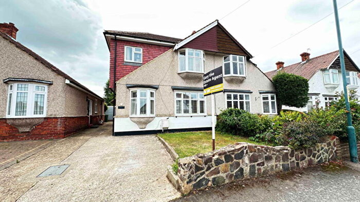 5 Bedroom Semi-Detached House For Sale In Devonshire Avenue, Dartford, DA1