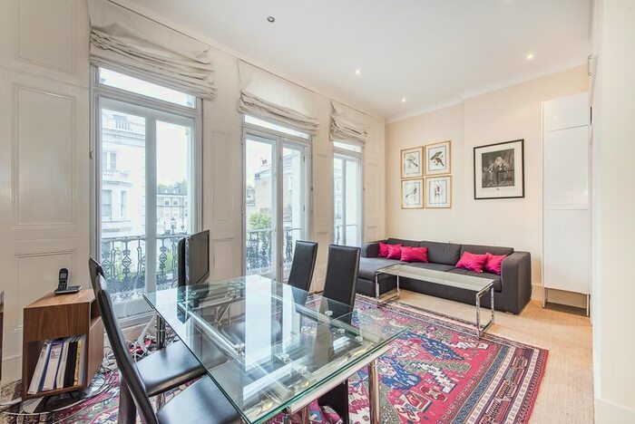 2 Bedroom Flat To Rent In Finborough Road, London, SW10