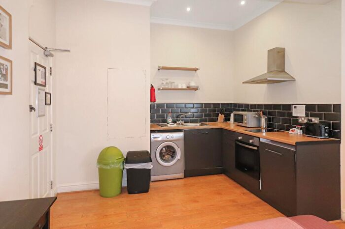1 Bedroom Flat To Rent In Cathedral Road, Cardiff, CF11