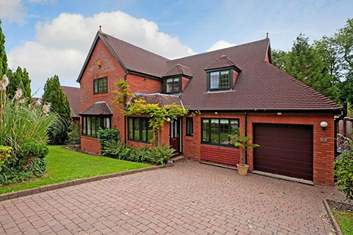 4 Bedroom Detached House For Sale In Millhouses Glen, Sheffield, S11