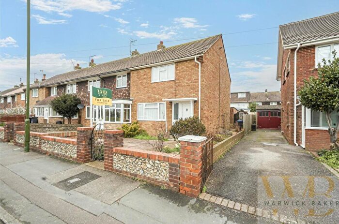 2 Bedroom Semi-Detached House For Sale In Middle Road, Shoreham-By-Sea, BN43