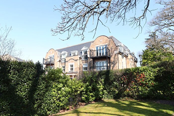 2 Bedroom Flat For Sale In St. James Gate, Ascot, SL5