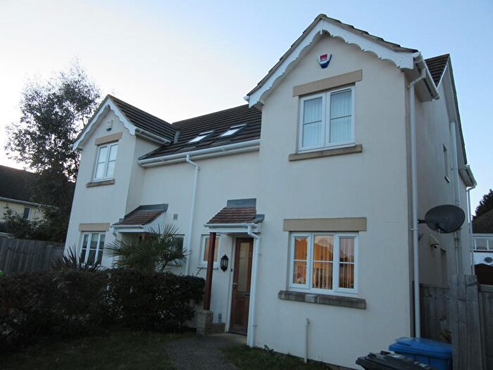 3 Bedroom Semi-Detached House To Rent In Centurion Close, Hamworthy, Poole, BH15