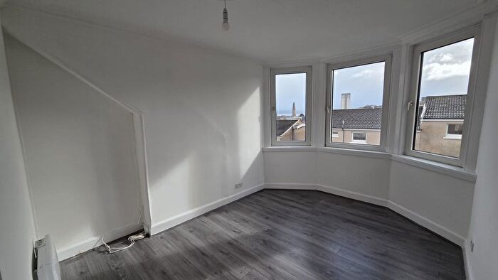 1 Bedroom Flat To Rent In Mount Pleasant Street, Central, Greenock, PA15