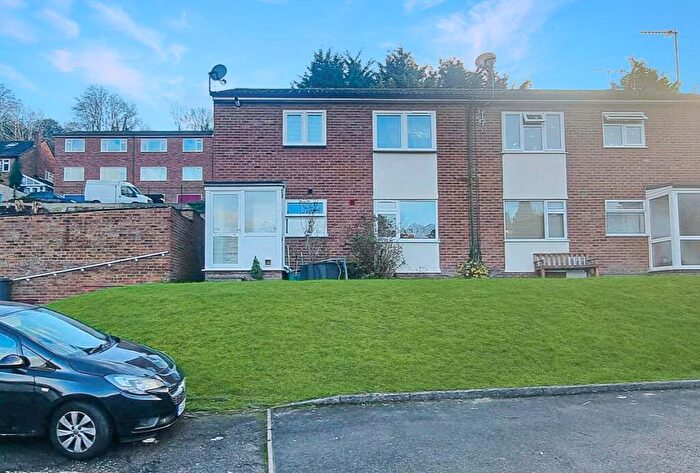 2 Bedroom Flat To Rent In Milldun Way, High Wycombe, HP12