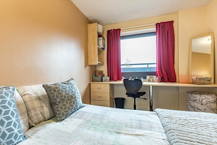 1 Bedroom Flat To Rent In Broad Street, Sheffield, S2
