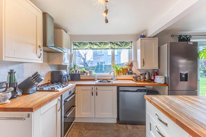 3 Bedroom Property For Sale In Mayfield Drive, Kendal, LA9