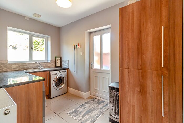 4 Bedroom Detached House For Sale In Usk Road, Pontypool, Torfaen, NP4