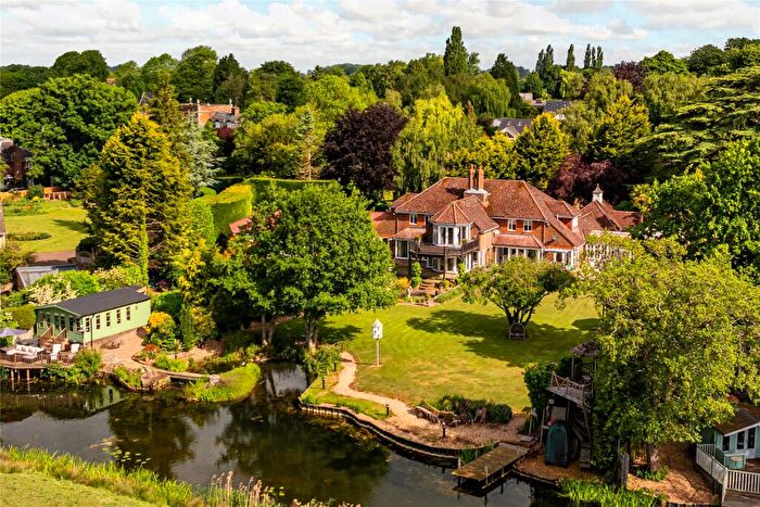 5 Bedroom Detached House For Sale In The Drive, Horton, Northamptonshire, NN7