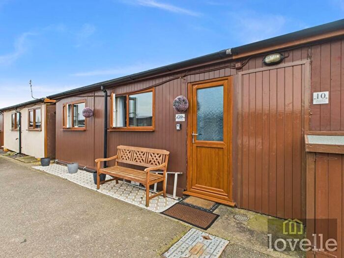 1 Bedroom Chalet For Sale In Mablethorpe Caravan Chalet Park, Mablethorpe, LN12