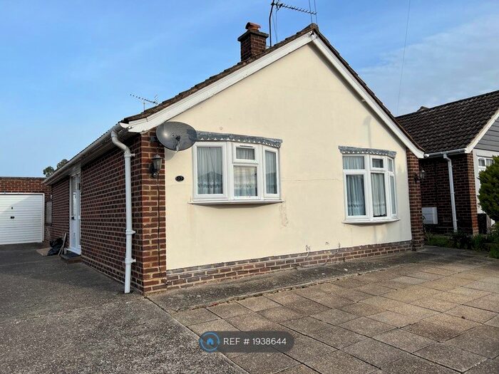 2 Bedroom Bungalow To Rent In Falmouth Road, Chelmsford, CM1